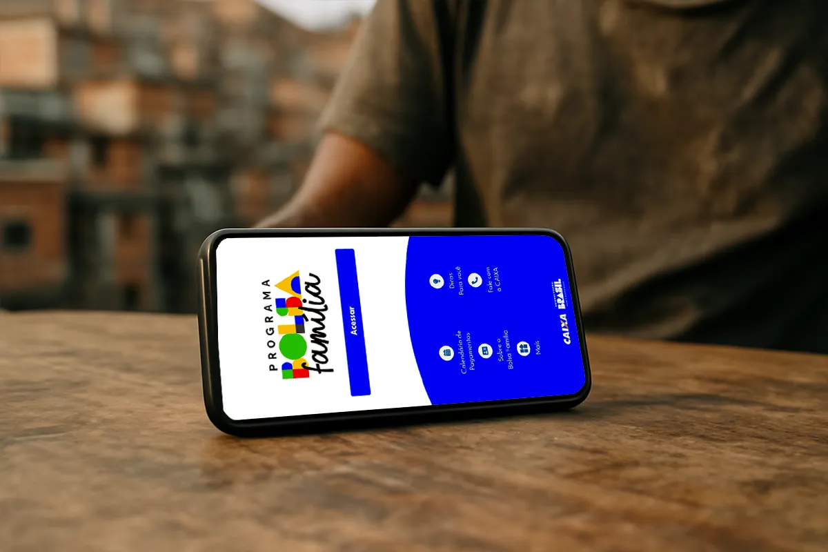 Consulta do Bolsa Família de março é liberada após atualização do governo; veja a situação do pagamento! 2 Celular exibindo o aplicativo do Bolsa Família com consulta do benefício disponível para o mês de março.