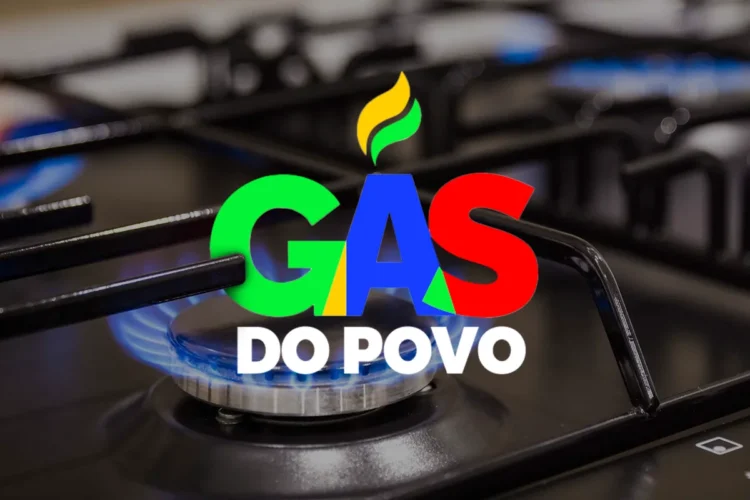 Consulta do Gás do Povo começa nesta terça (17); veja como verificar pelo app 1 Chama de fogão acesa representando o benefício social Gás do Povo para famílias de baixa renda no Brasil